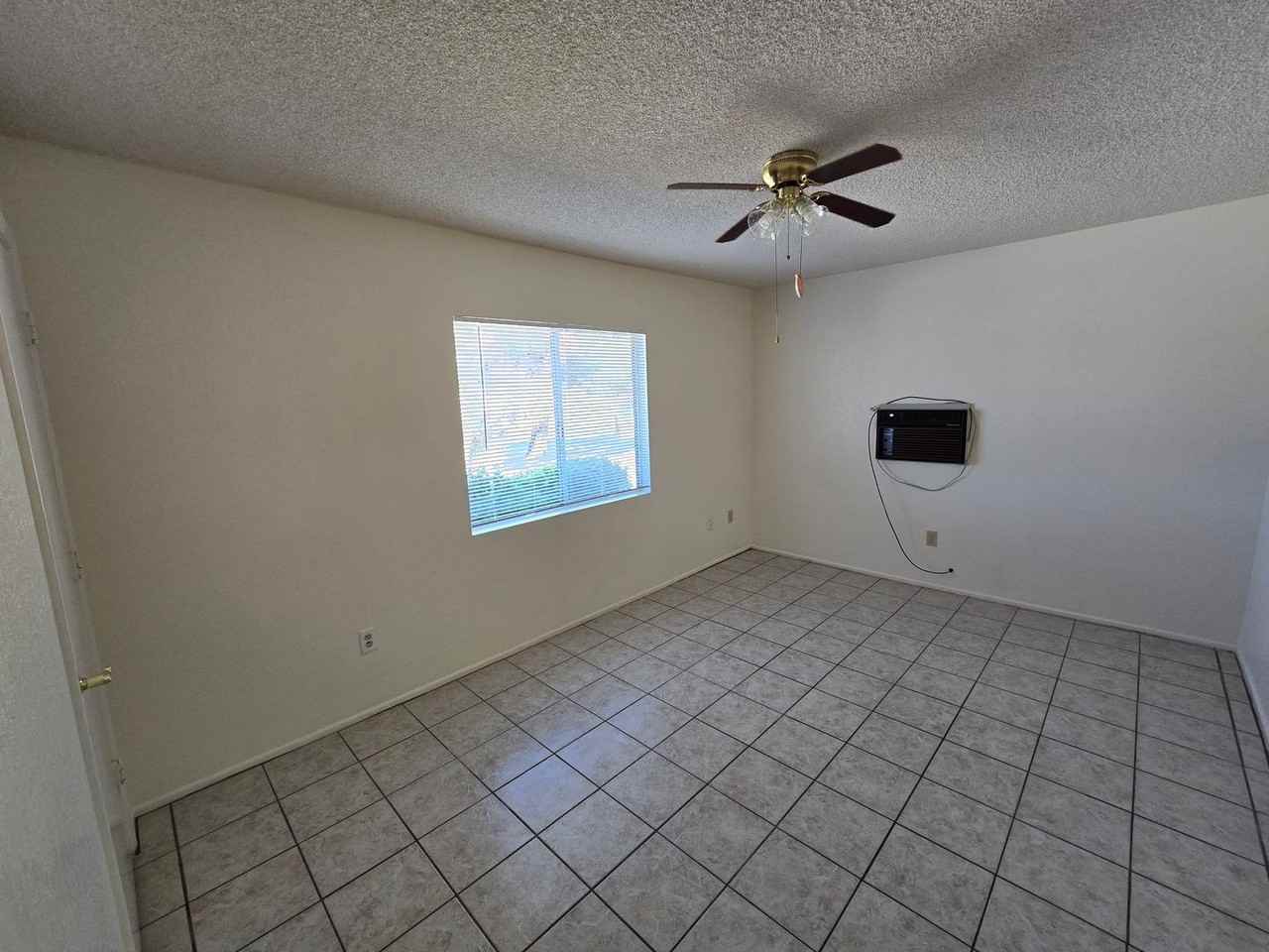 7717 Victor Vista Ave - Photo 6 of 12