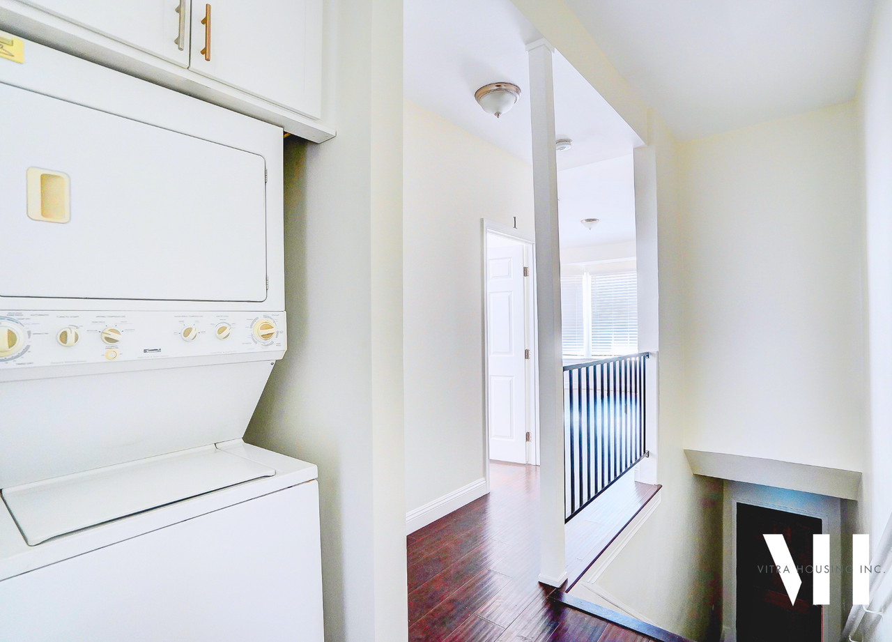 Leighton Place Apartments: Two Bedrooms near USC! - Photo 5 of 8