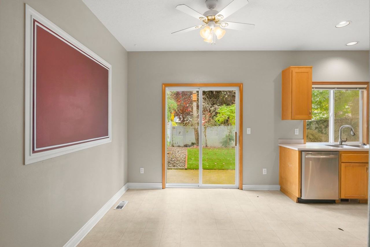 2872 Sw 176th Ave - Photo 6 of 22
