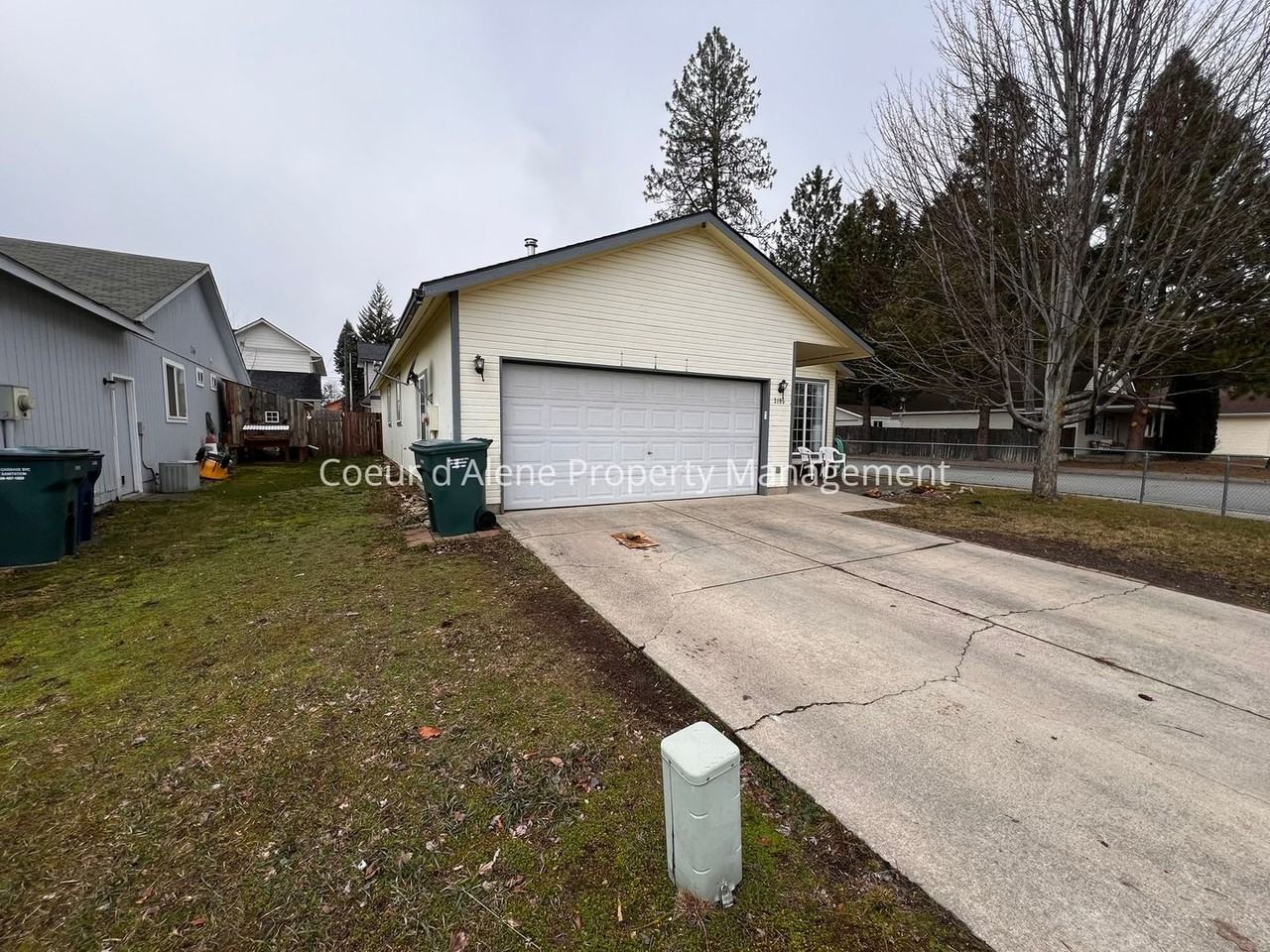 3195 N 10th St - Photo 2 of 10
