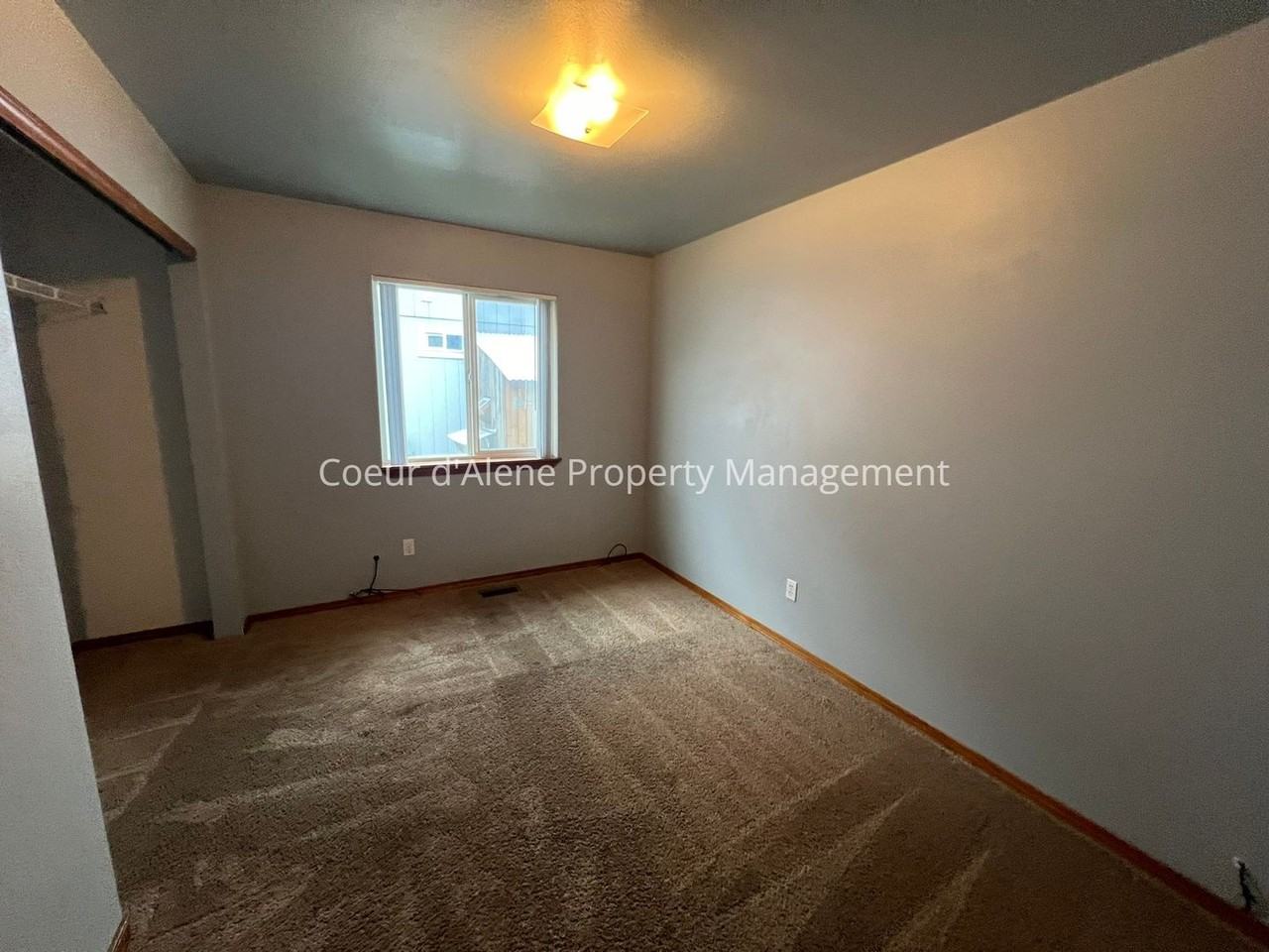 3195 N 10th St - Photo 7 of 10