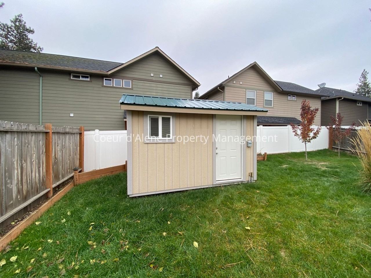 3155 N 10th St - Photo 6 of 7