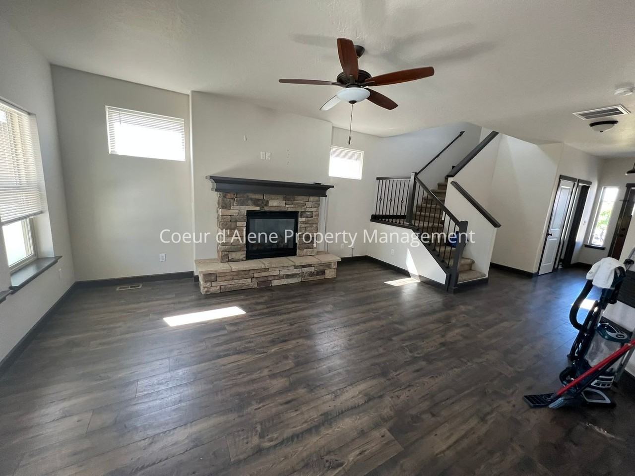 6598 N Idlewood Dr - Photo 6 of 21