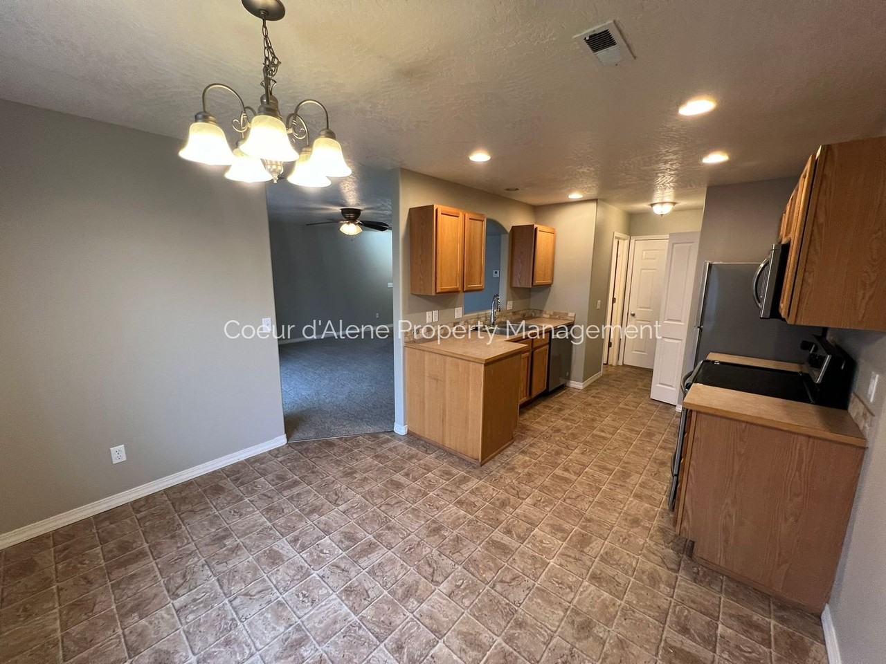 7355 N Calamonte Ln - Photo 4 of 15