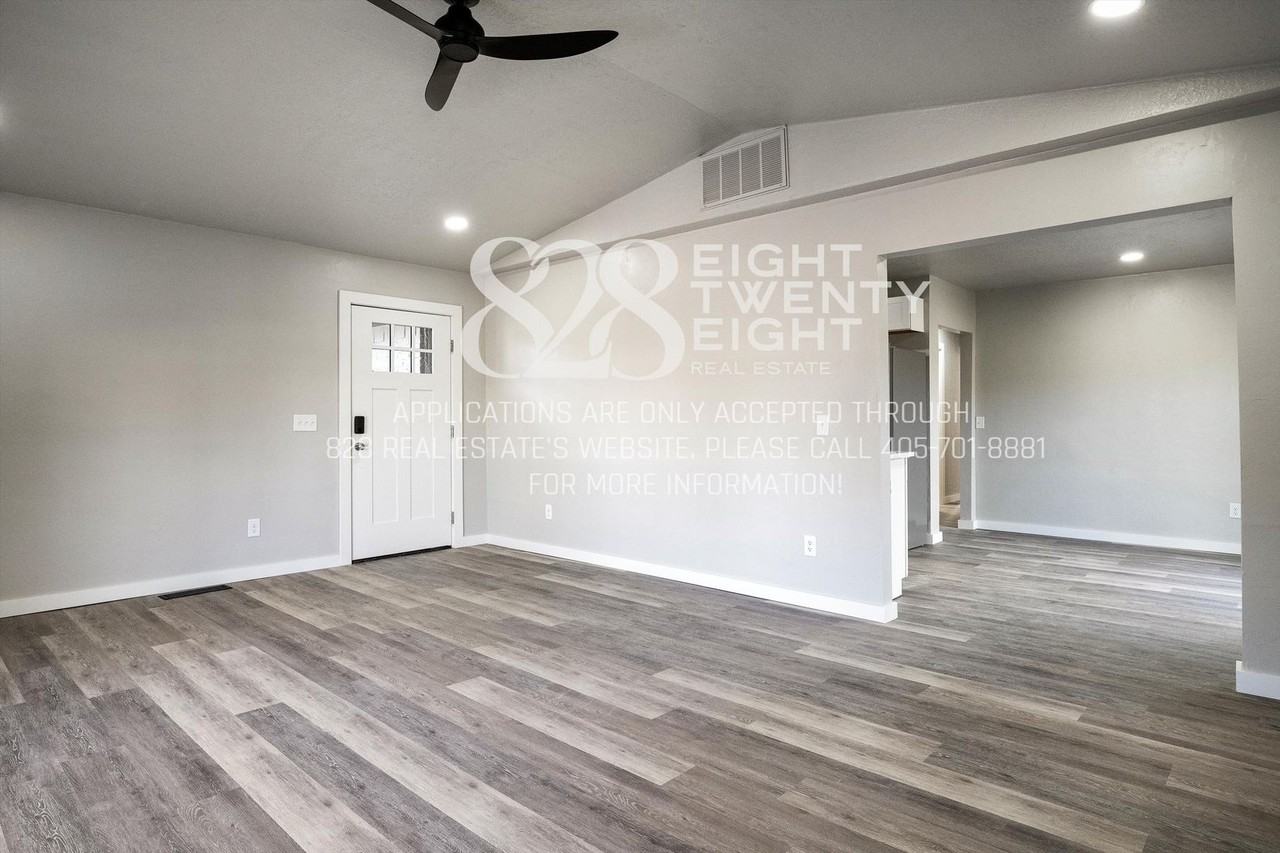 2266 Donna Dr - Photo 7 of 30