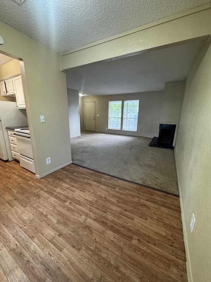 2411 E 55th Pl #62 - Photo 4 of 14