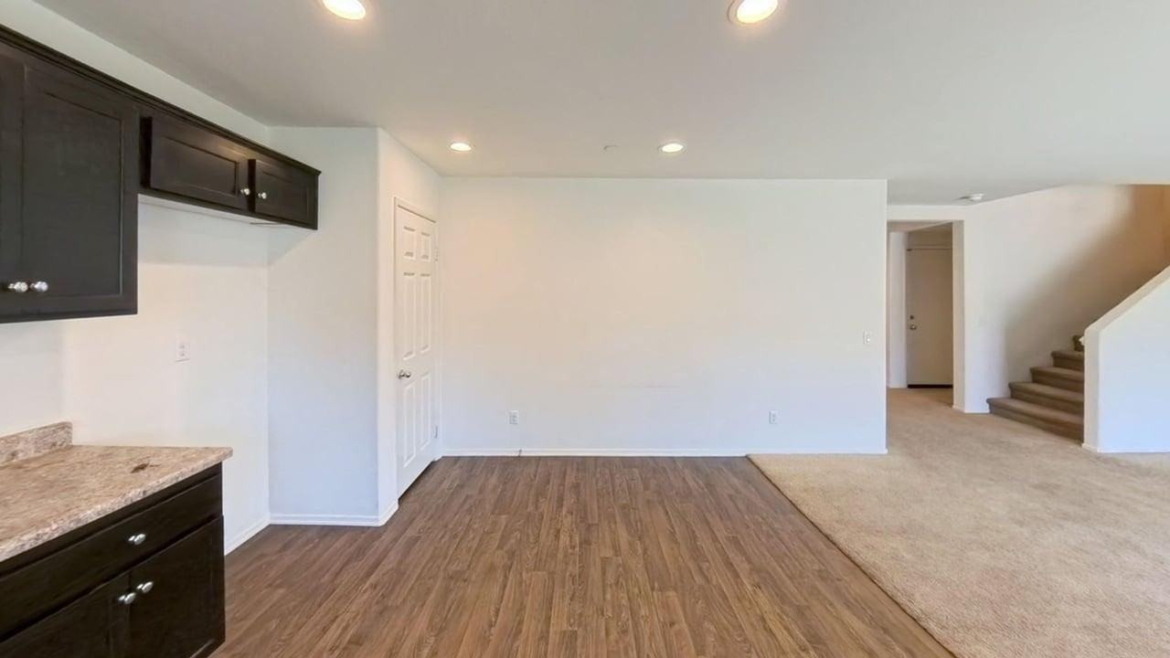 15136 Audrey Dr - Photo 6 of 32