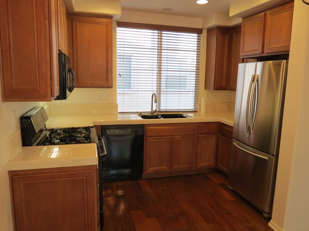 641 Hatfield Dr - Photo 2 of 11