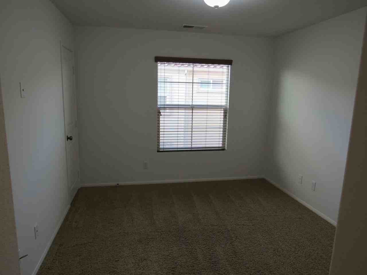 641 Hatfield Dr - Photo 3 of 11