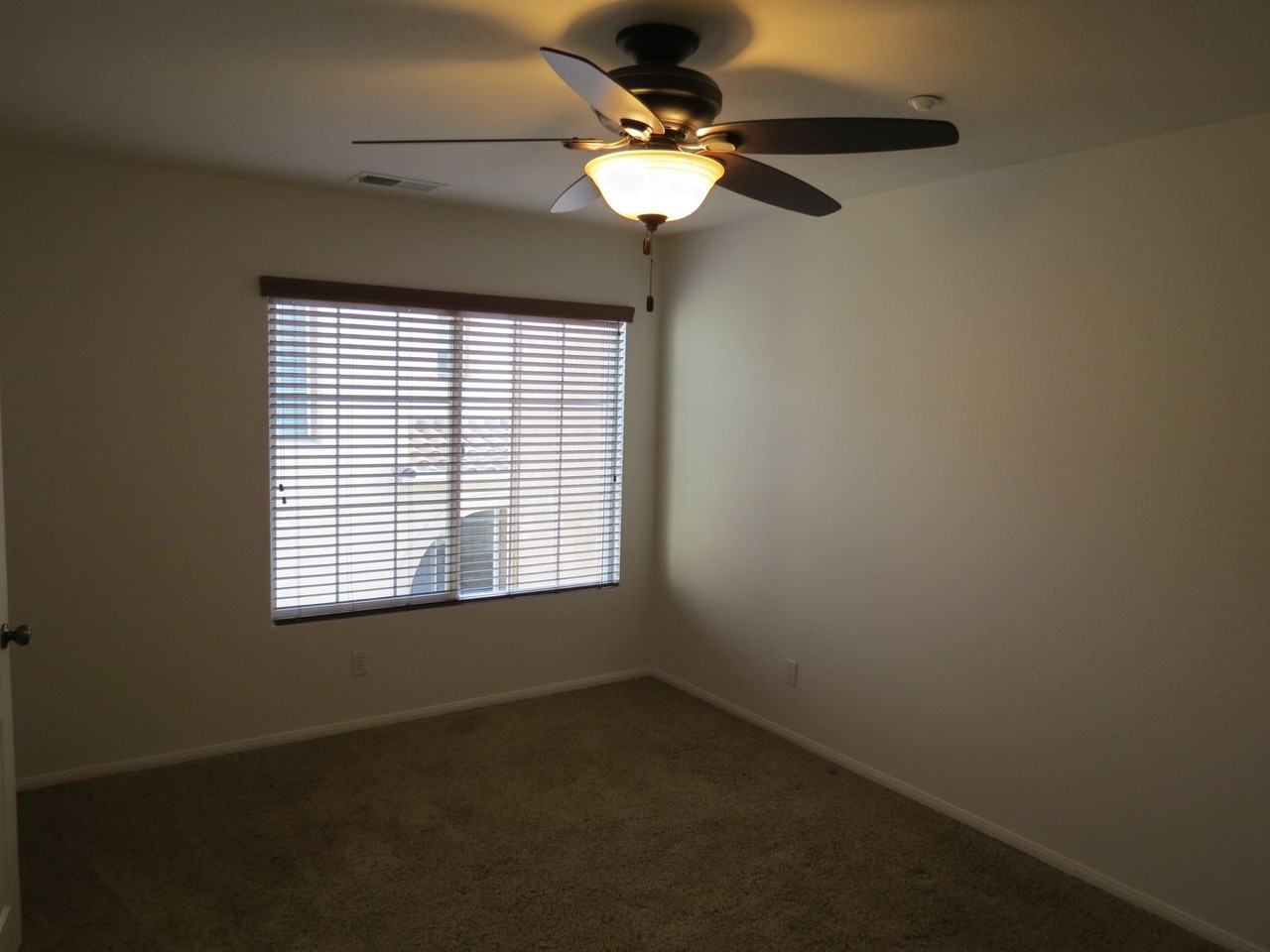 641 Hatfield Dr - Photo 4 of 11
