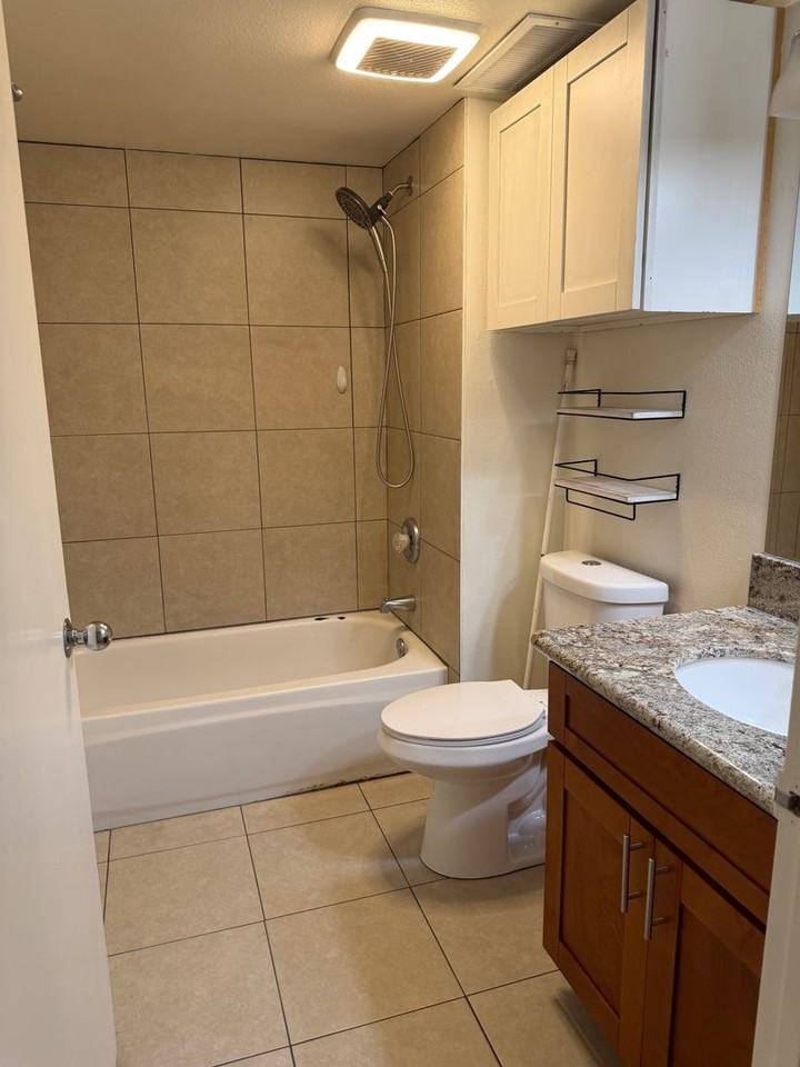 34 Waiaka Ln #46-103 - Photo 2 of 12