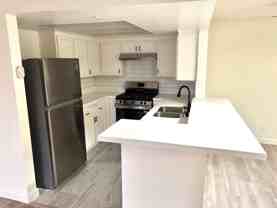 Los Robles Apartments - Photo 1 of 1