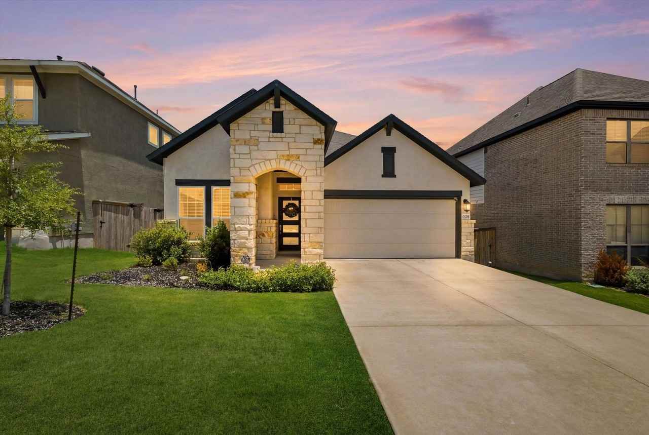 2650 Vistablue Ln