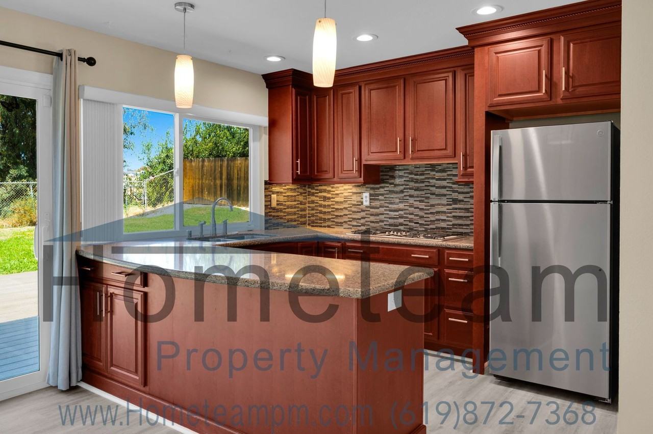 5954 Flipper Dr - Photo 4 of 17
