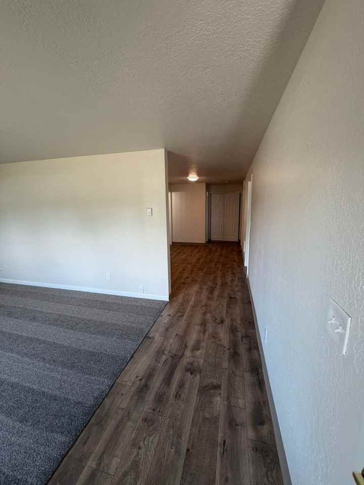 3998 Linn Ave Se - Photo 7 of 27