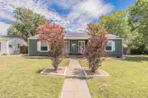 featured image of 2157 W Lotus Ave