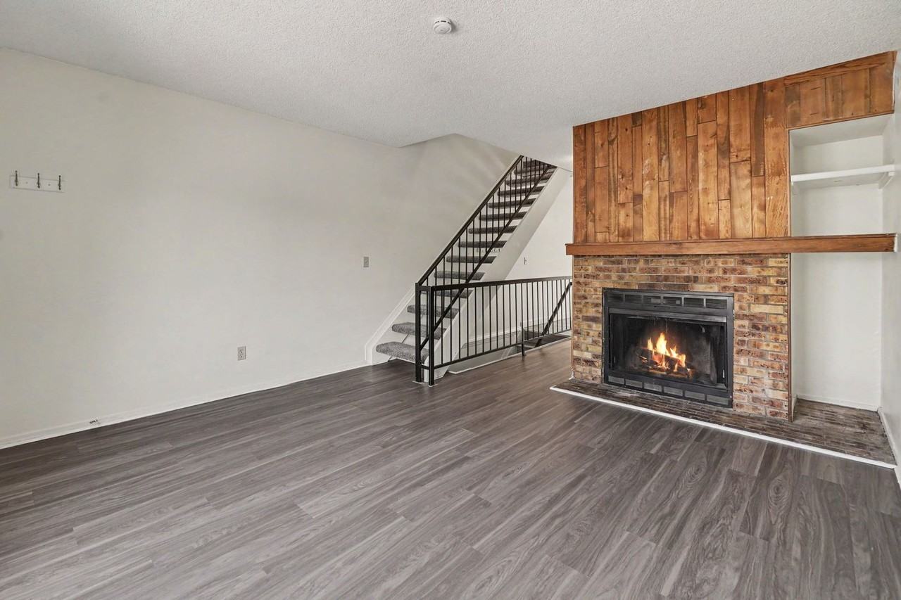 17649 E Loyola Dr #E - Photo 5 of 24