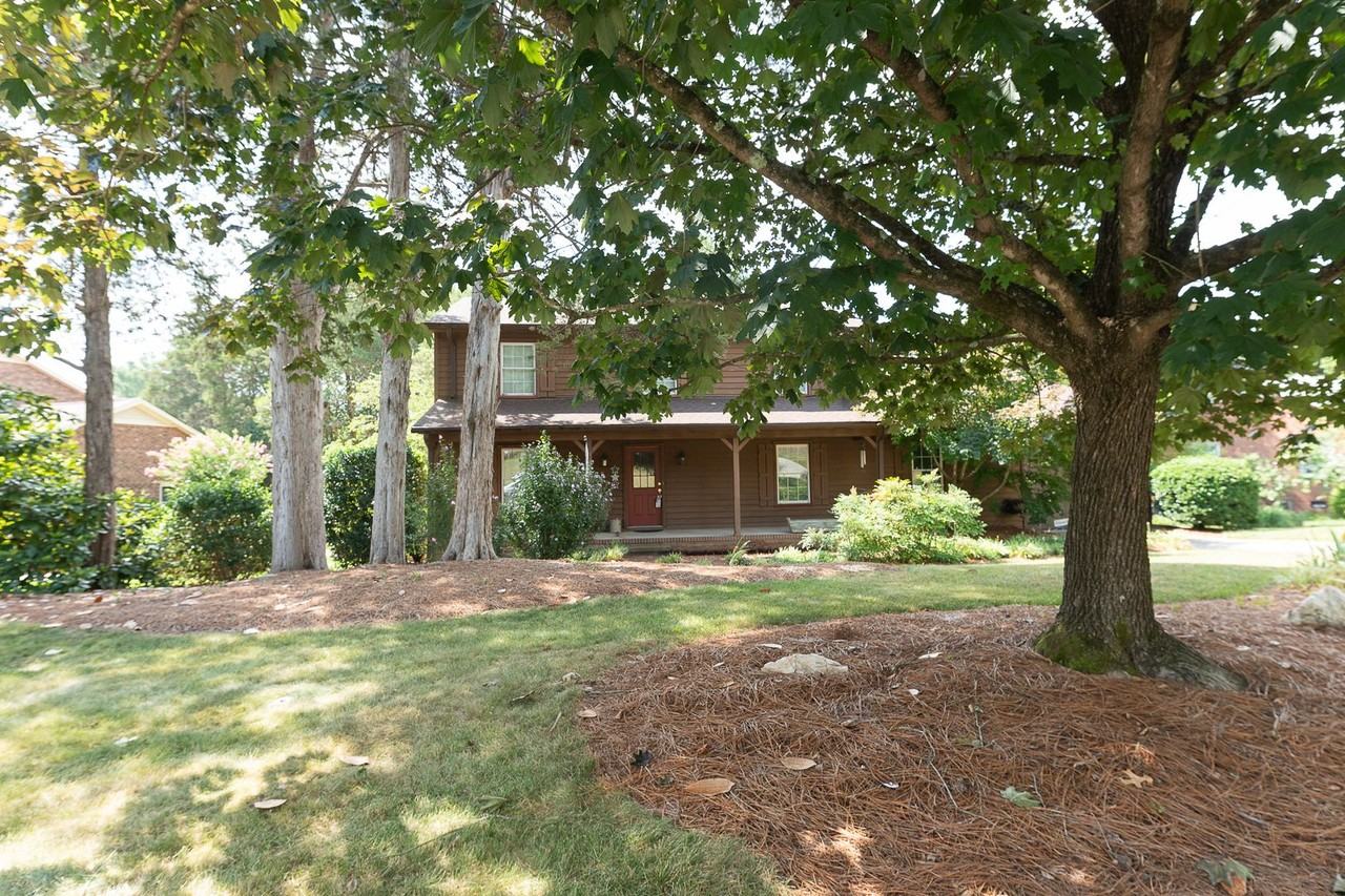 5517 Robinridge Rd - Photo 2 of 50