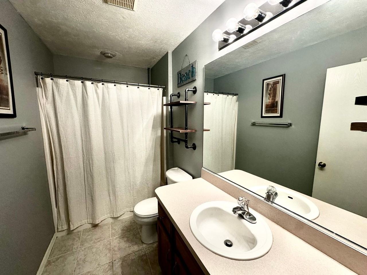8036 Se 175th Malmaison St - Photo 4 of 10