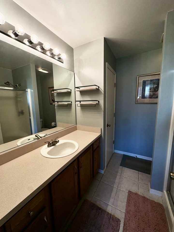 8036 Se 175th Malmaison St - Photo 6 of 10