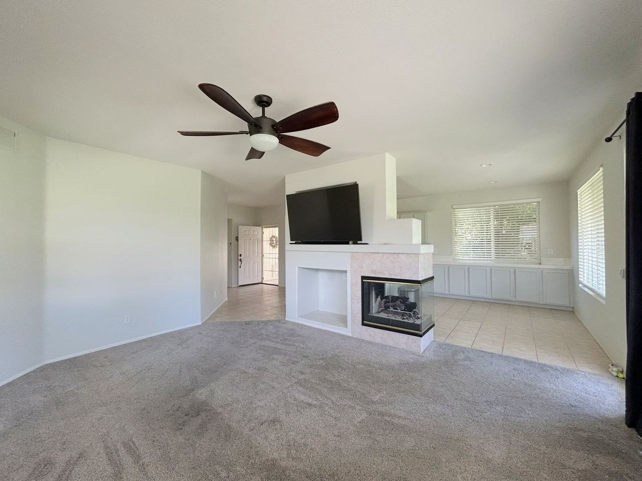 5793 Orange Tree Ave - Photo 4 of 24