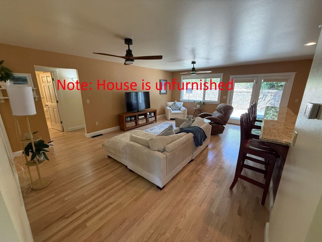 230 River Pl - Photo 5 of 50