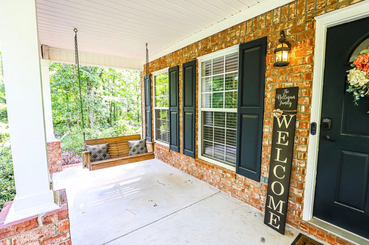 5804 Lanatte Ln - Photo 3 of 34