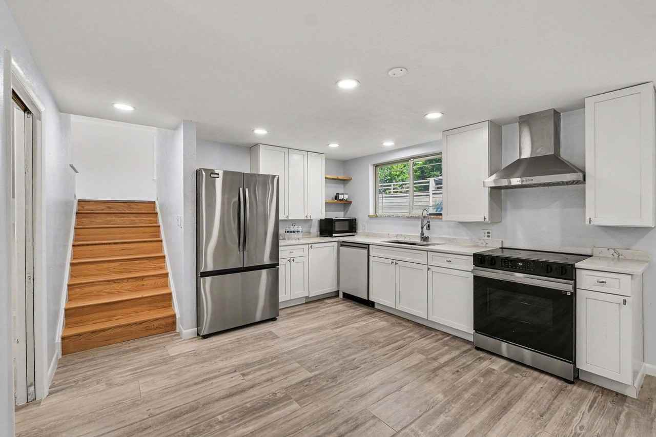 1200 Tulip St - Photo 2 of 18