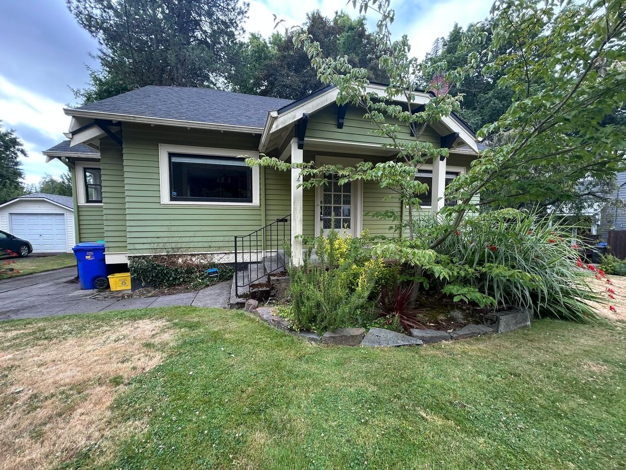 2232 Sw Troy St - Photo 2 of 26