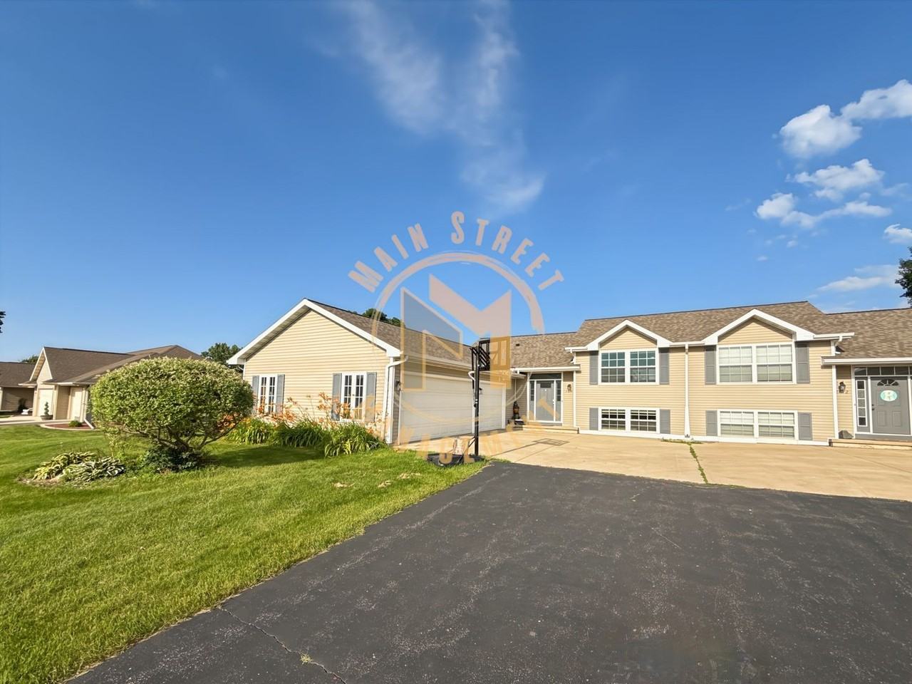 2674 Sandra Rose Ln - Photo 2 of 15