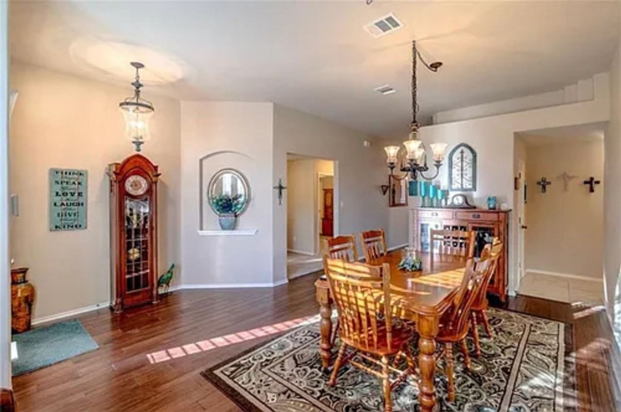 3400 Trickling Springs Way - Photo 3 of 23