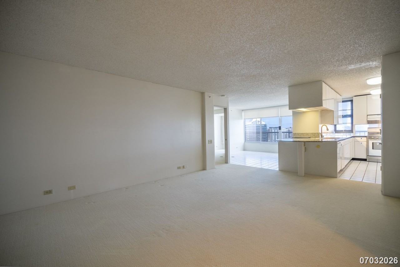 1212 Nuuanu Ave #3903 - Photo 3 of 40