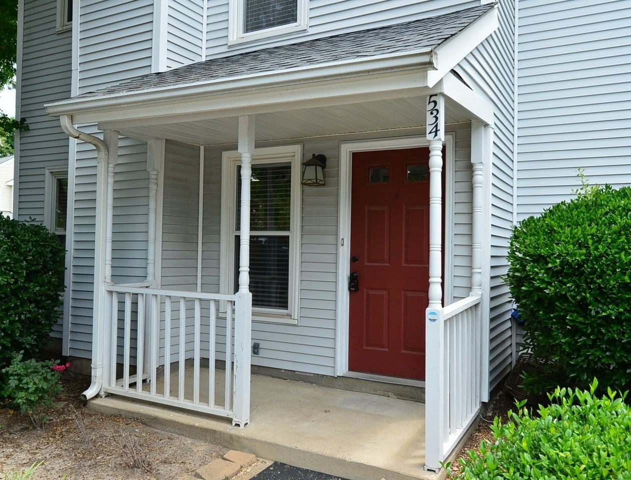 534 Pine Tops Ct - Photo 3 of 31