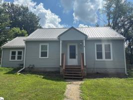 featured image of 406 N Armstrong St