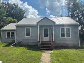 406 N Armstrong St - Photo 1 of 1