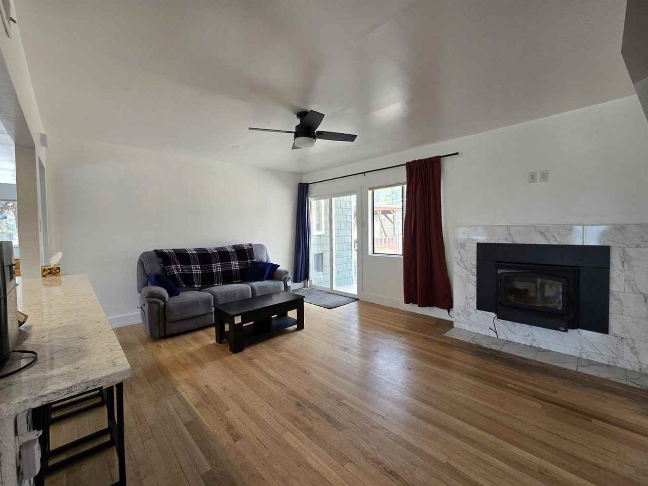 2123 45th St #A - Photo 3 of 41