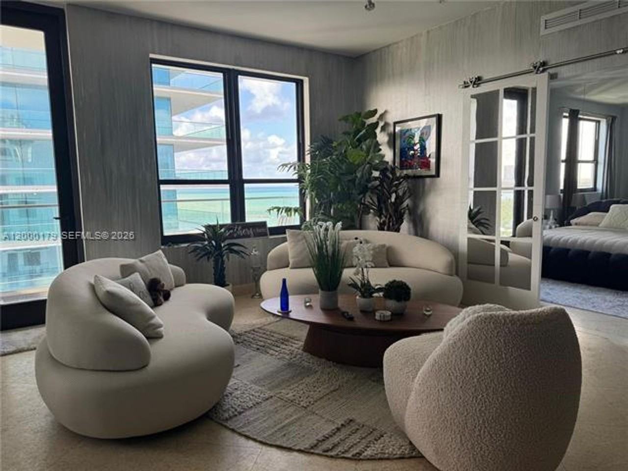 10185 Collins Ave #PH - Photo 3 of 10