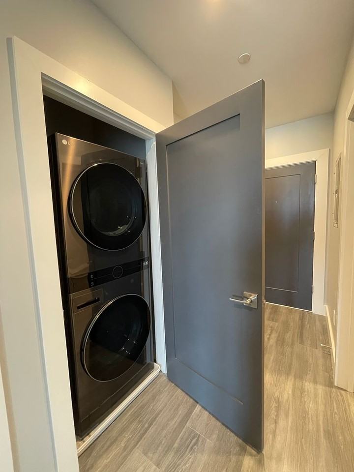 358 Western Ave - Photo 6 of 18