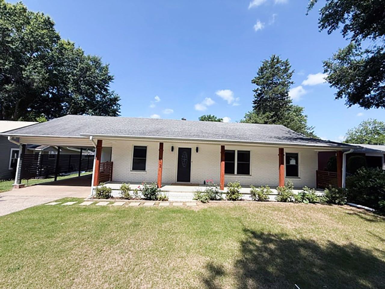 412 A Ave - Photo 2 of 23