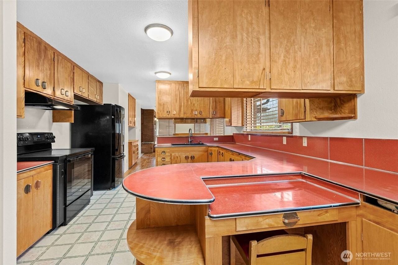 501 N Oak St. CNT - Photo 2 of 25
