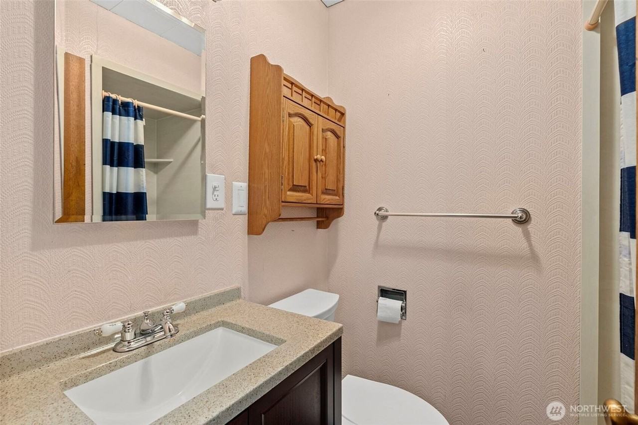 501 N Oak St. CNT - Photo 3 of 25