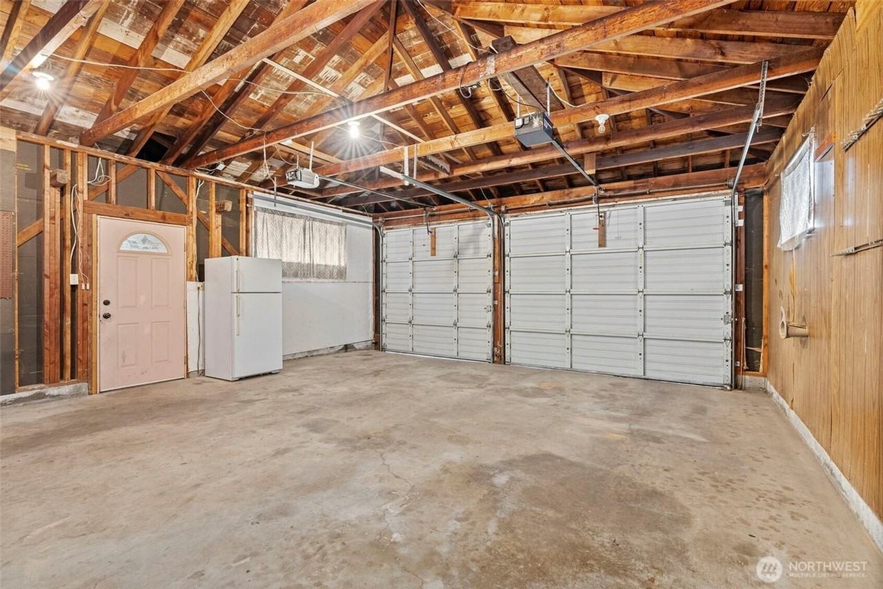 501 N Oak St. CNT - Photo 6 of 25