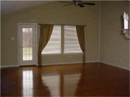 3808 Aloe Dr - Photo 3 of 7