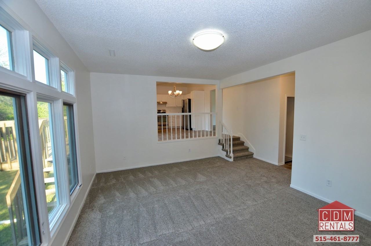 632 53rd St - Photo 7 of 18