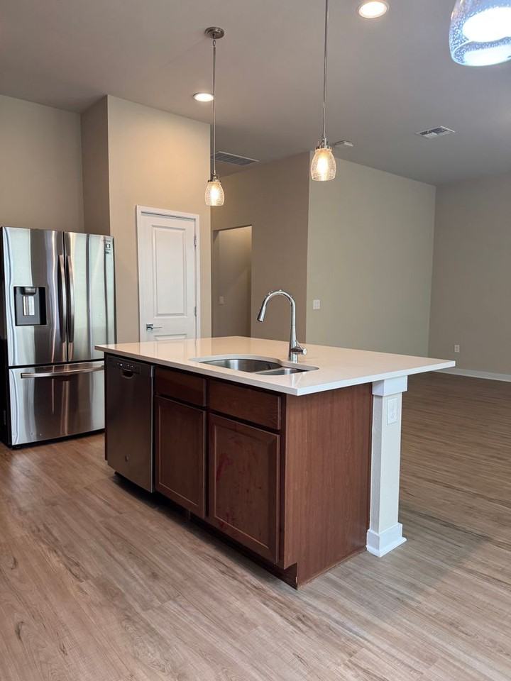 15009 Casbah Dr - Photo 7 of 19