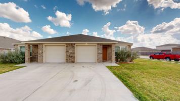 featured image of 1717 Clovis Dr #A