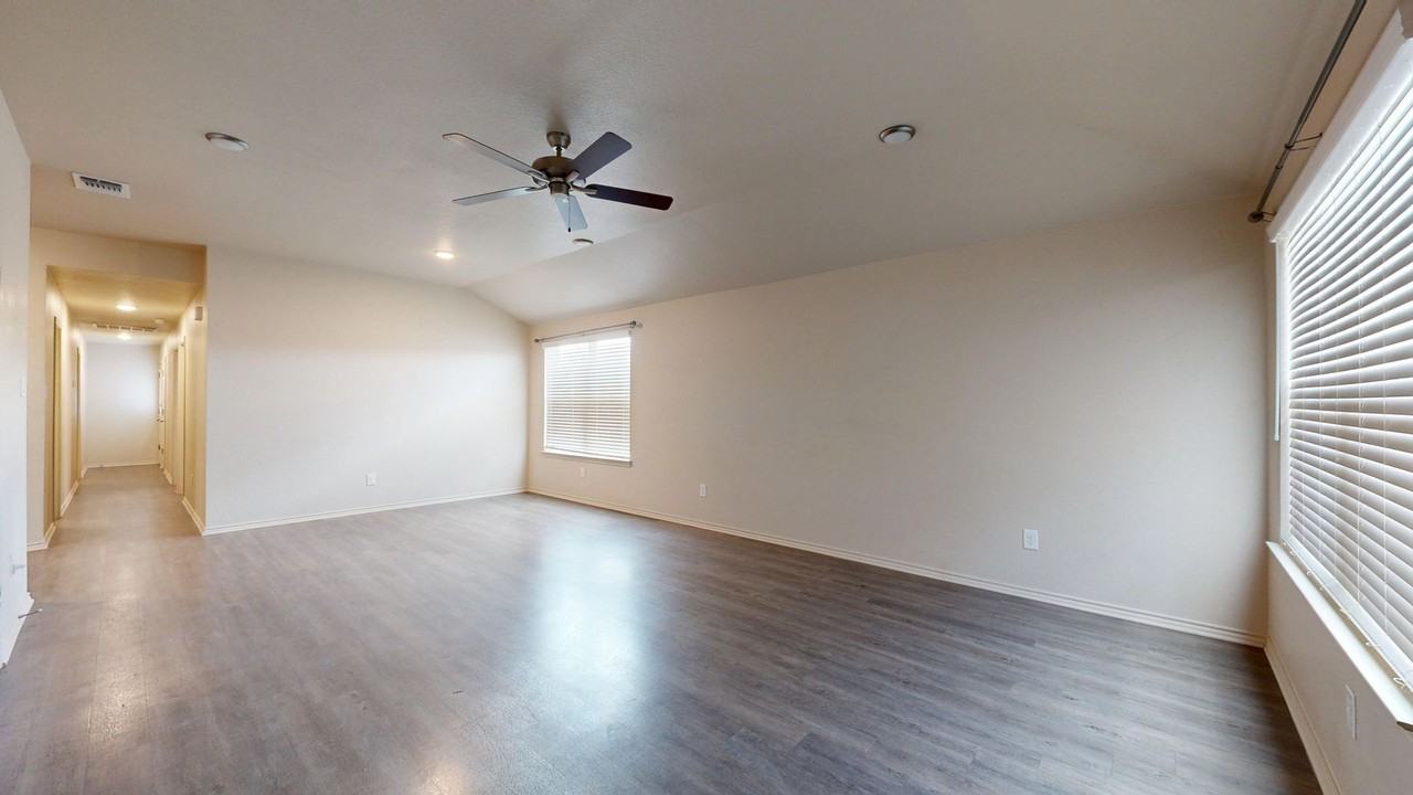 1717 Clovis Dr #A - Photo 7 of 19