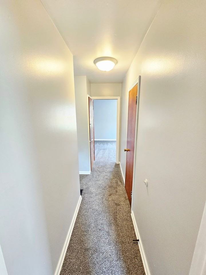 2942 Atwood Ter - Photo 4 of 26