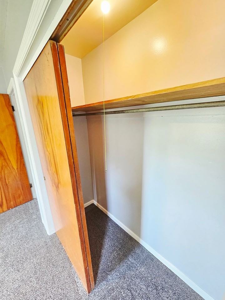 2942 Atwood Ter - Photo 6 of 26