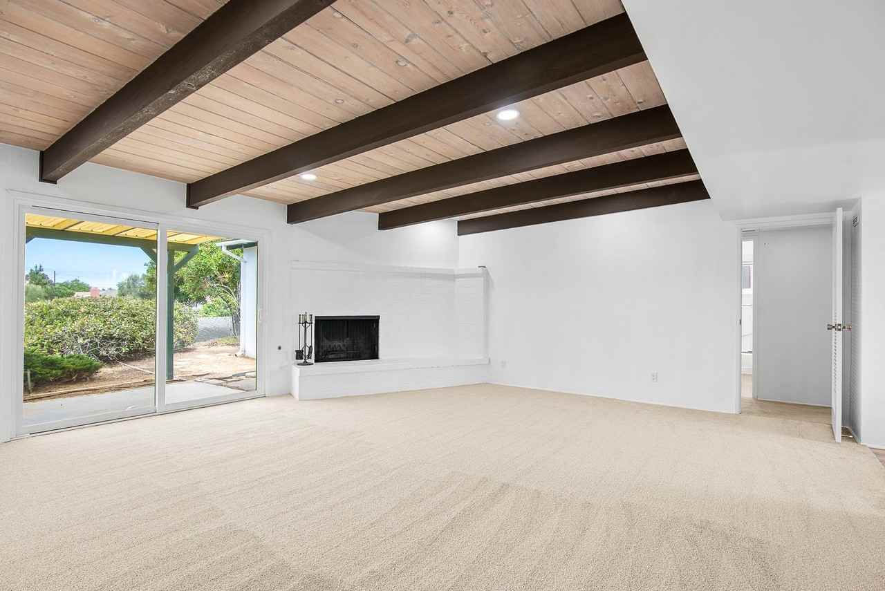 5708 Lamas St - Photo 3 of 34